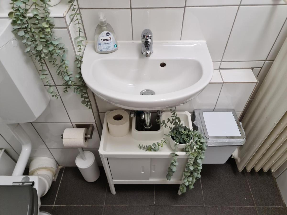 Schoene Ferienwohnung Im Zentrum Mit Self Check-In Und Free Wifi إسن المظهر الخارجي الصورة