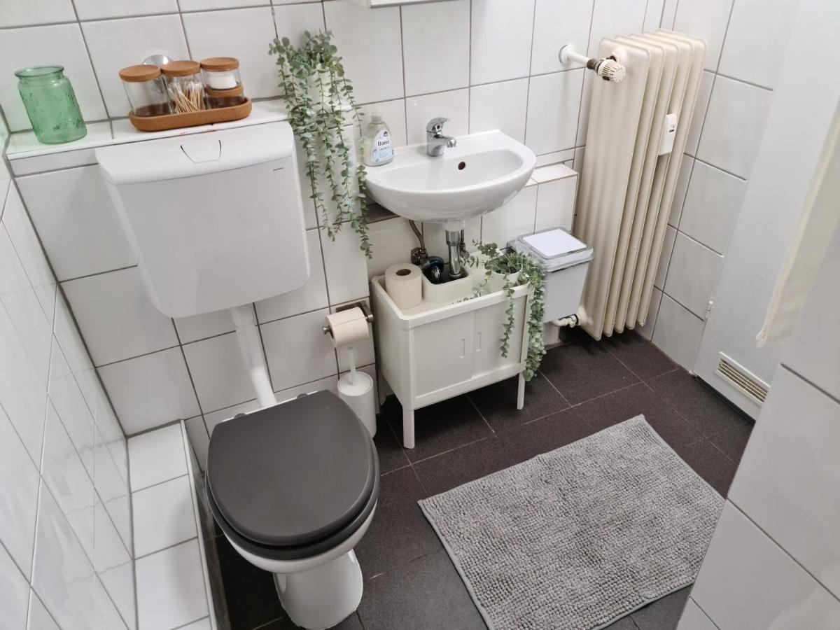 Schoene Ferienwohnung Im Zentrum Mit Self Check-In Und Free Wifi إسن المظهر الخارجي الصورة